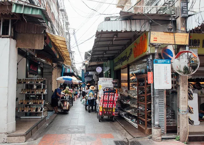Luk * Bangkok