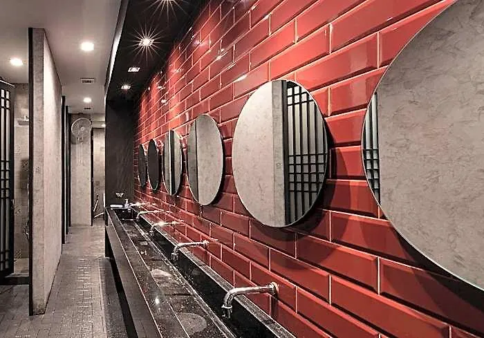 Luk Hostal