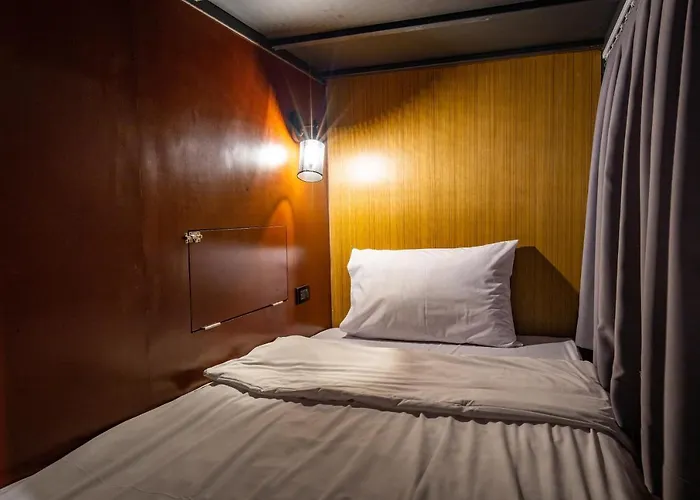 Hostal Luk Bangkok